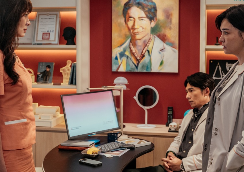 一、產後胸部下垂的三大主因