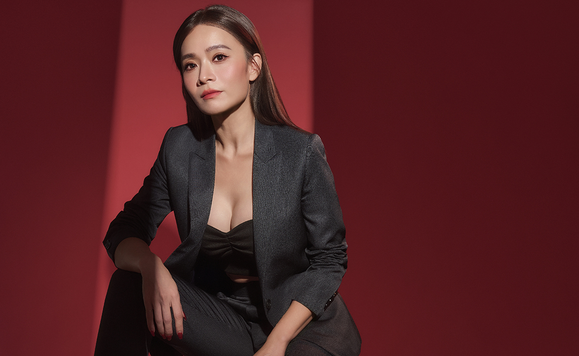 產後媽媽靠JOY魔滴找回小心機!勇敢揮別布袋奶，重拾自信的自己｜台中隆乳菲仕美